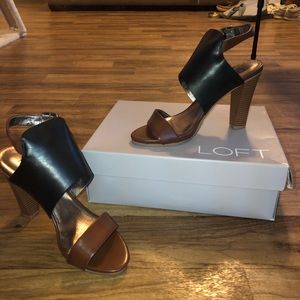 LOFT (Ann Taylor) Colorblock Heel NWOT